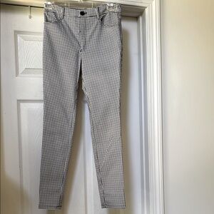Forever 21, Black and White Houndstooth Pants, Skinny style, Size S